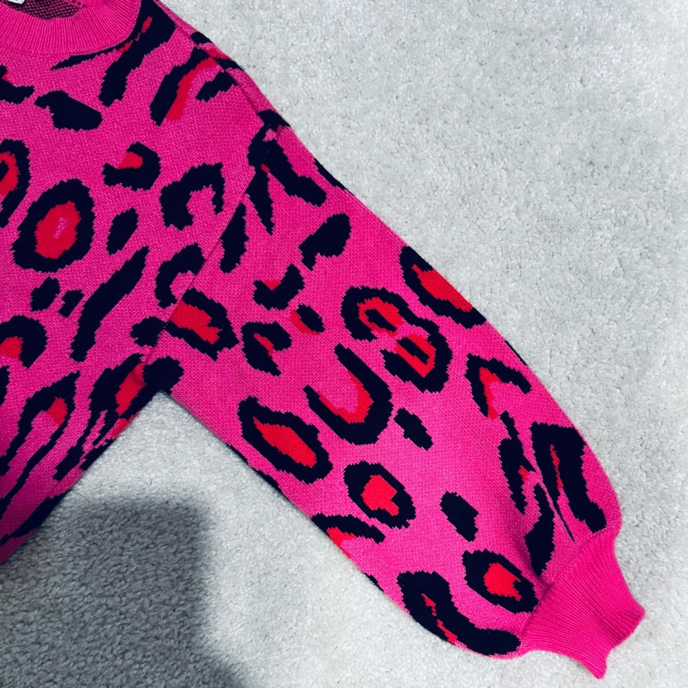 Sugarlips Pink and Black Leopard Print/Animal print Sweater - Picture 5 of 6